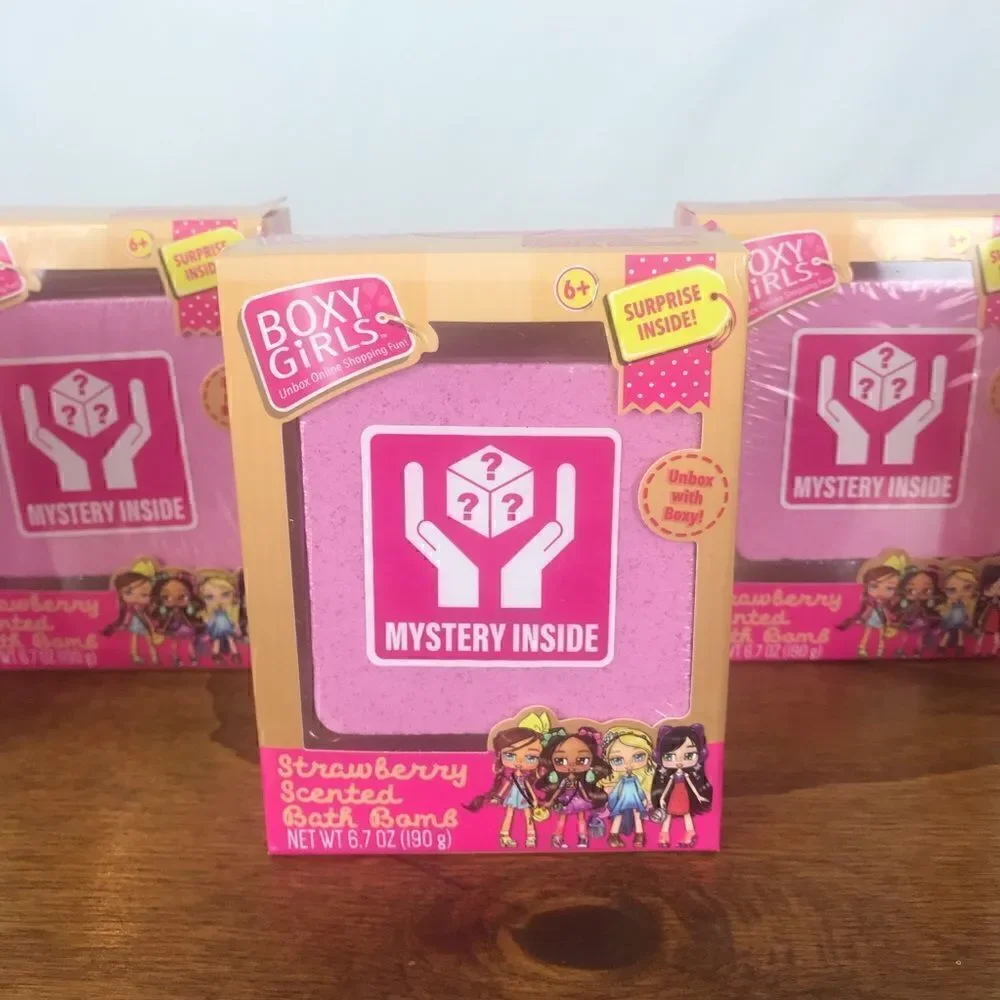 Boxy girl bath bombs